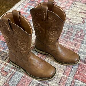 Kids cowboy boots NWOT